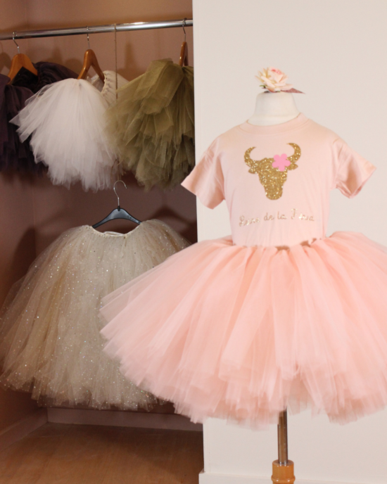 tutu blush sur mannequin couture tutu blush sur mannequin couture