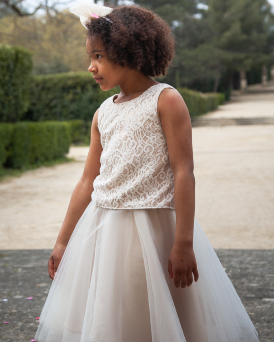 haut dentelle manches courtes