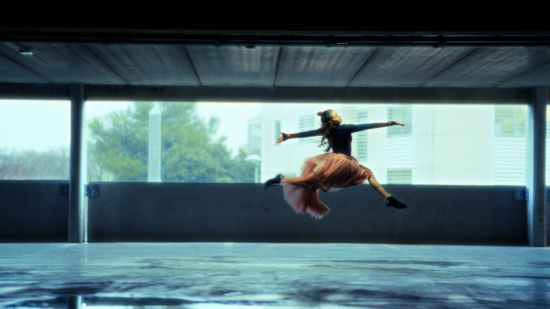 danseuse saut en jupe tulle danseuse saut en jupe tulle